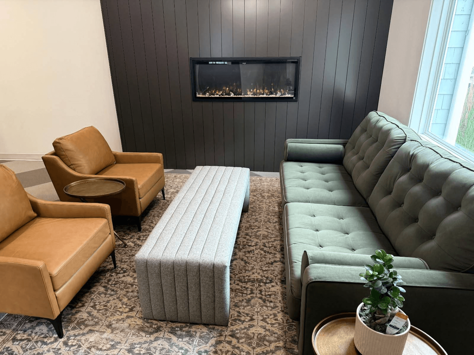 Salon Suite Interior 1